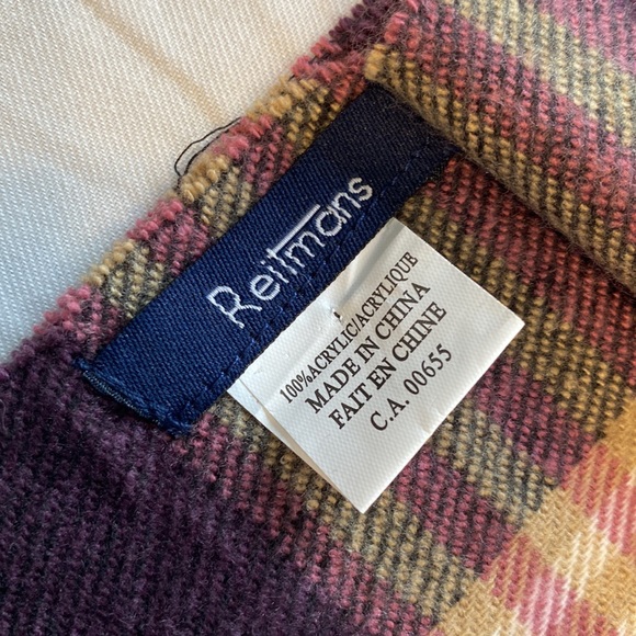 Reitmans Plaid Scarf - Picture 2 of 2